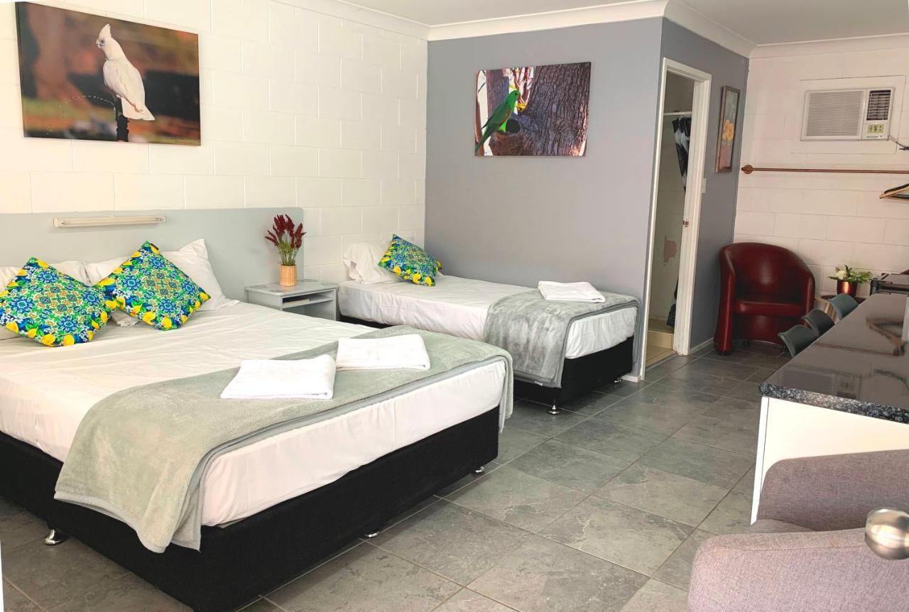 Spanish Lace Motor Inn Townsville Exteriér fotografie