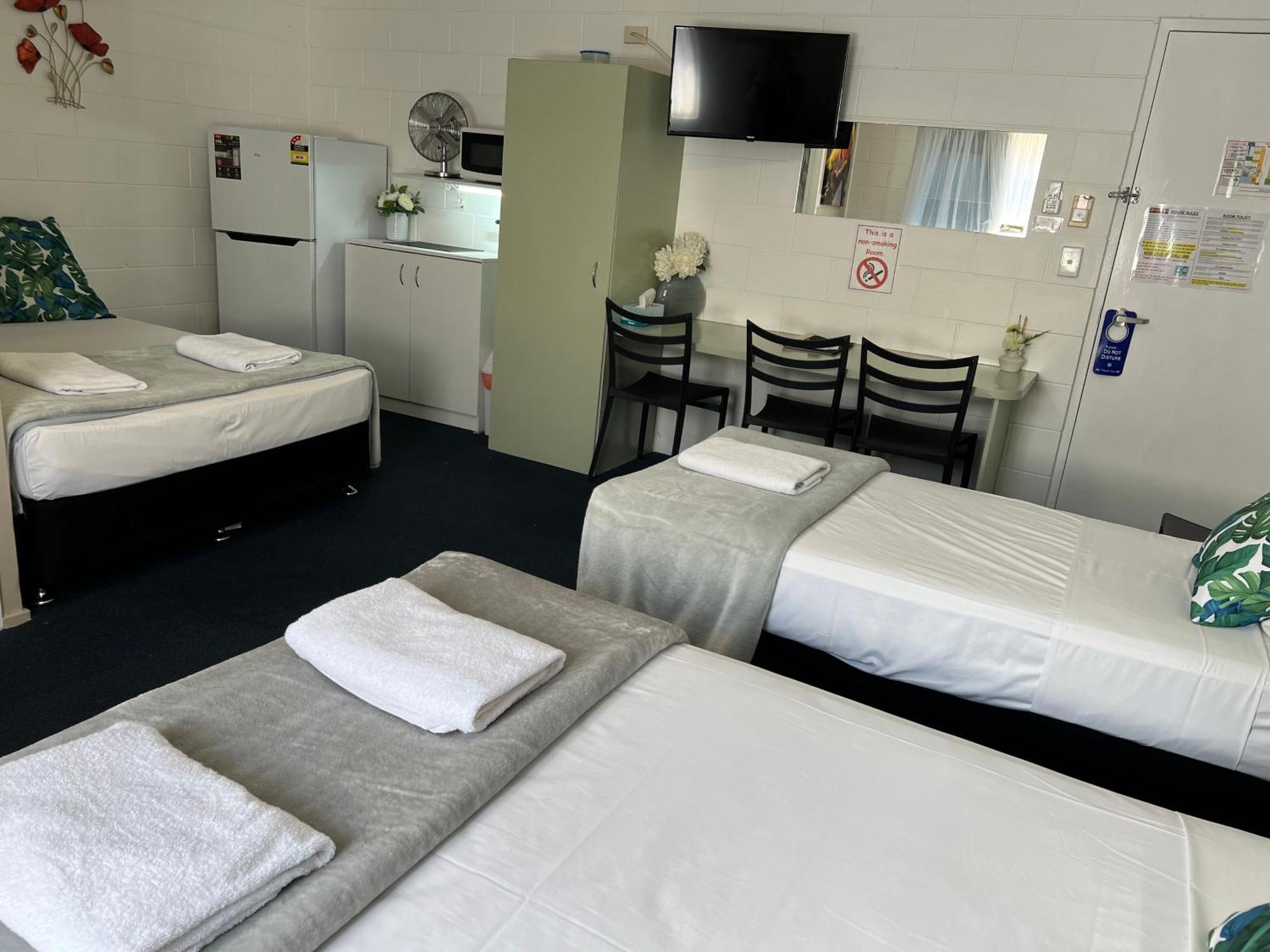Spanish Lace Motor Inn Townsville Exteriér fotografie