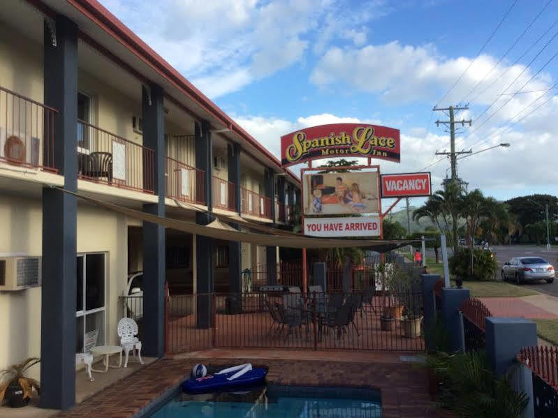 Spanish Lace Motor Inn Townsville Exteriér fotografie
