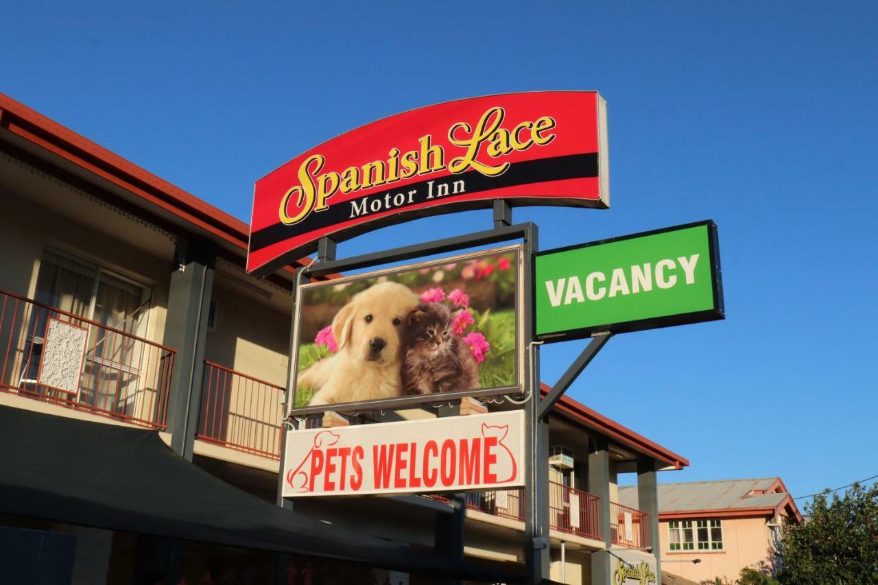 Spanish Lace Motor Inn Townsville Exteriér fotografie